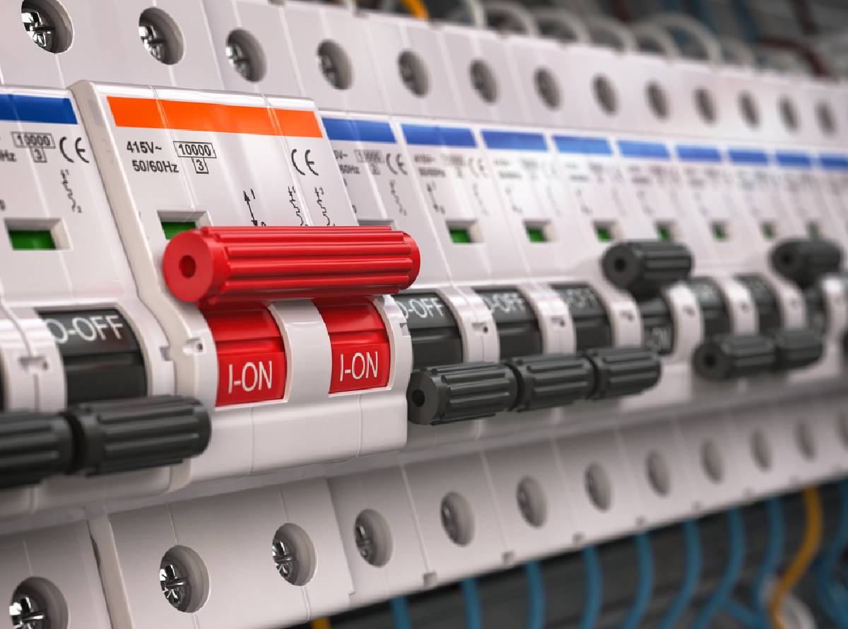 Electricians in Ashfield Stowmarket and Suffolk Electricians in Ashfield Stowmarket and Suffolk